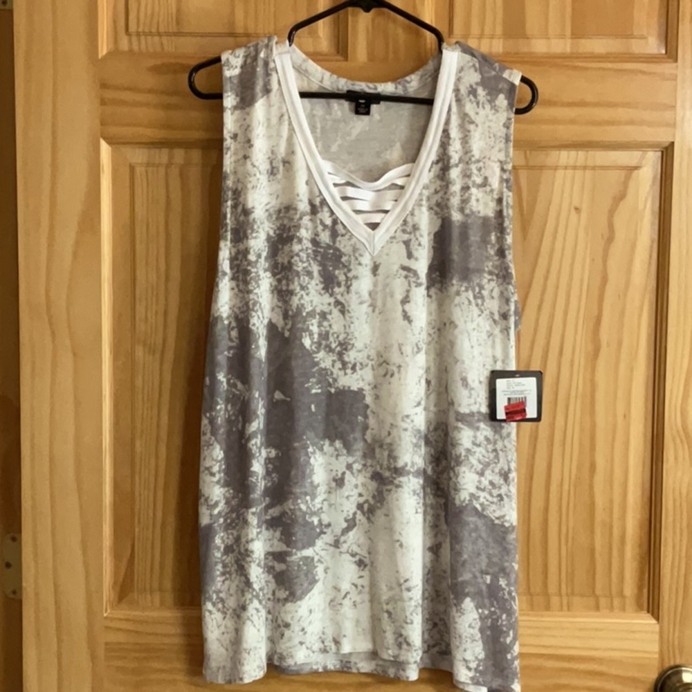 Woman’s long style tank top 2X